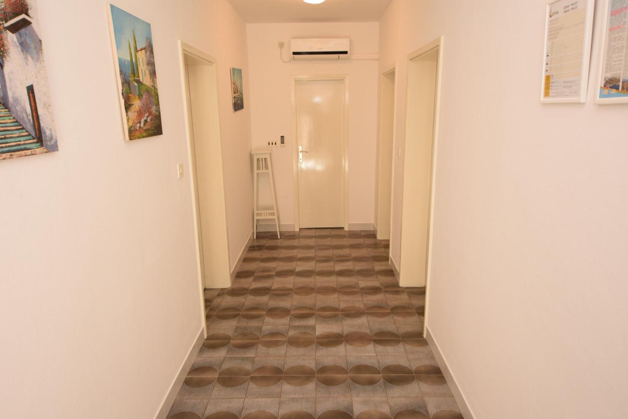 Apartment Jakov